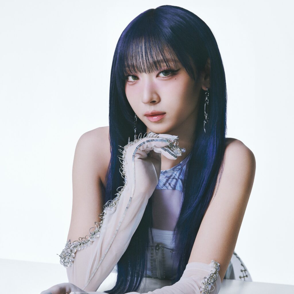 JISOO-2